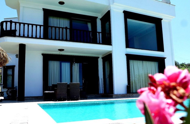 VIP luxury 5 bedroom private holiday villa with private pool with full sea view.