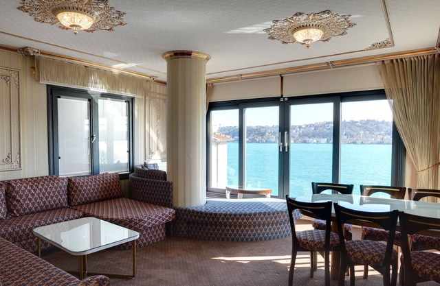 VIP Suites Bosphorus And Bridge Viewing 3+1