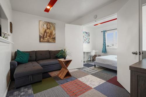 Vista Apartment Near Bart and Palaza