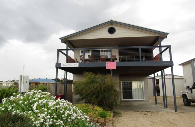 Vista Mare ~ Free Wifi, Esplanade, Fantastic Sea Views Off Peak Special!