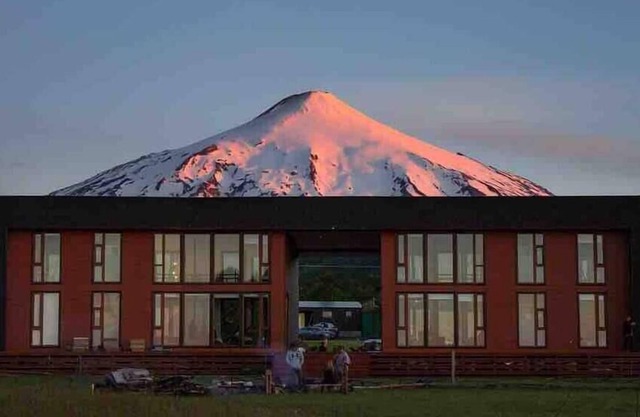 Volcano Retreat Ⅰ con vista al Volcán.