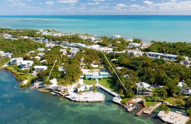 Voted best boutique resort in Islamorada! Beach, dockage, pool + more!