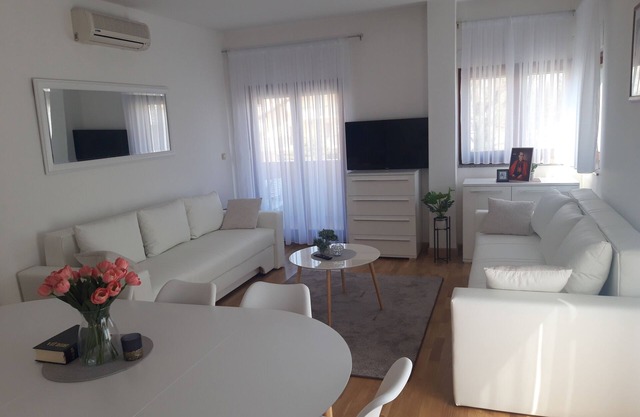 Vrhunski opremljen apartman udaljen 450 metara od crkve. sv. Jakova u Međugorju.