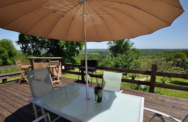 Vue de la Vallée Apartment in the heart of the Côtes D'Armor countryside.