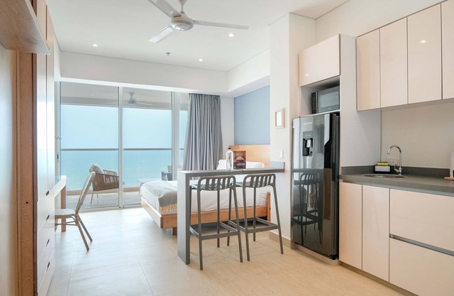 w* | Charming 1BR with Beautiful Views and Pool