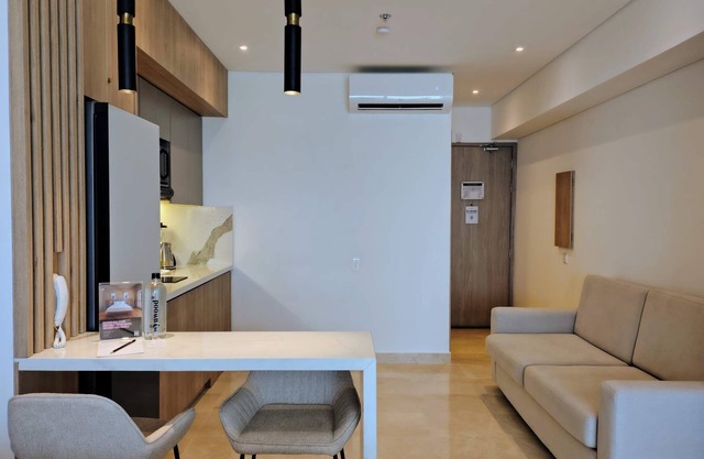 w* | Luxurious Loft w/Balcony in Crespo