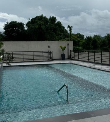 W39 Comfort Suites - Kingston - pool