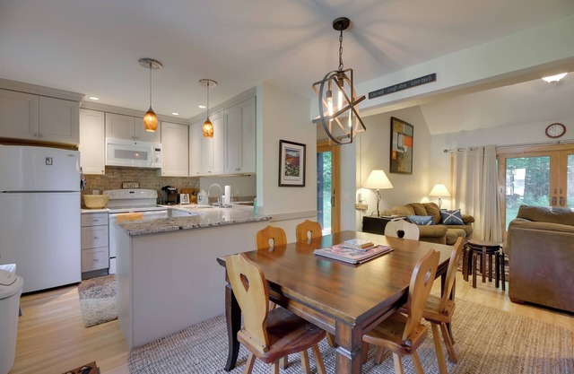 Waitsfield Condo w/Pool & On-Site Trail Access!