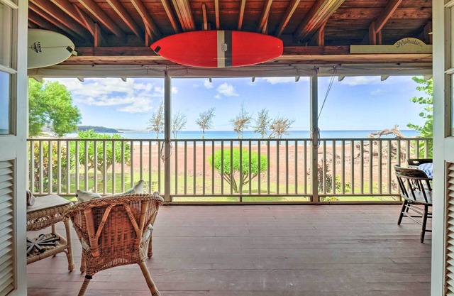Walk to Beach: Paniolo Hale Townhome w/Ocean View