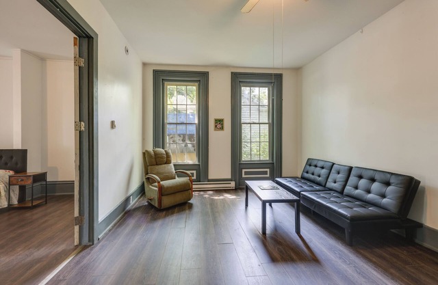 Walk to Town: Bath Apt Near Keuka Lake Wine Trail