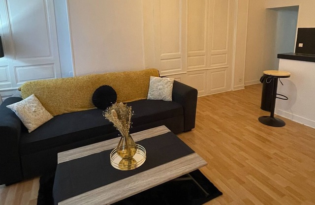 WARM APARTMENT