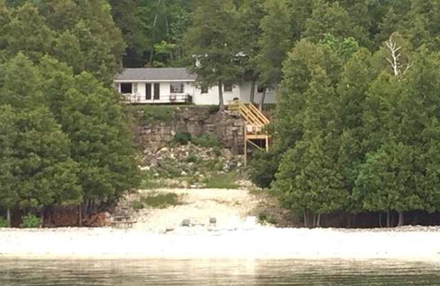 Washington Island - West side shore front home!