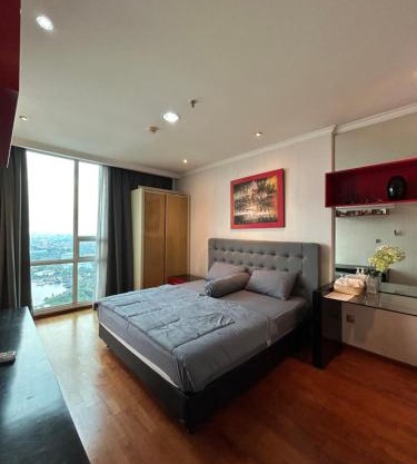 Water Fountain & Sea View Ancol Apartment