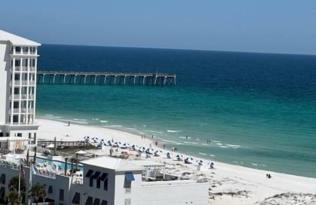 Water views - 3 bedroom, 2 bath retreat with stunning views