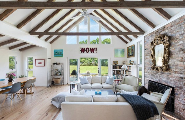 WATER VIEWS RETREAT IN SPRINGS, EAST HAMPTON, POOL, FIRE PIT, GREAT OUTDOORS!
