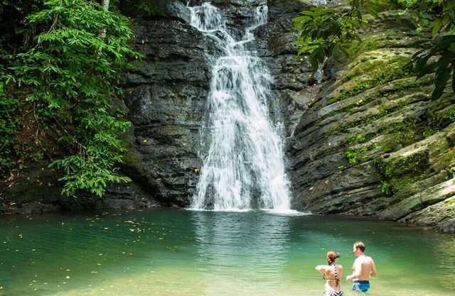 Waterfall House By The Beach Great Value Family Home Next To A Waterfall!