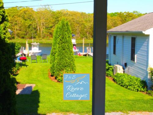 Waterfront Cottage 4