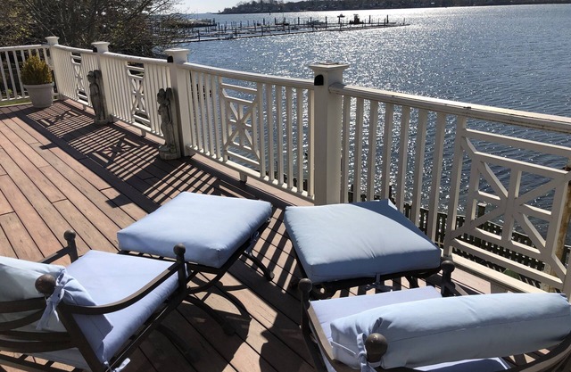 Waterfront Downtown Salem Home in Historic New England - 35 minutes to Boston