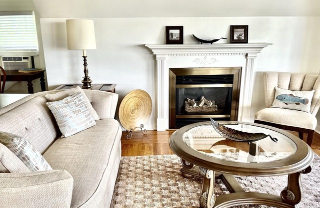 Waterfront Executive Penthouse Suite in Port Colborne overlooking the Canal…