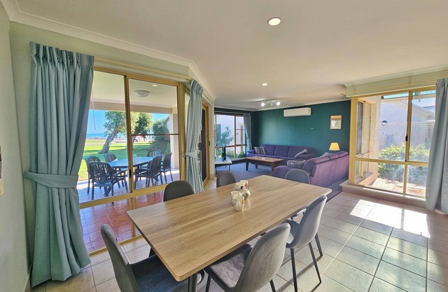 Waterfront Resort | Sleeps 5 | Pool | Wifi