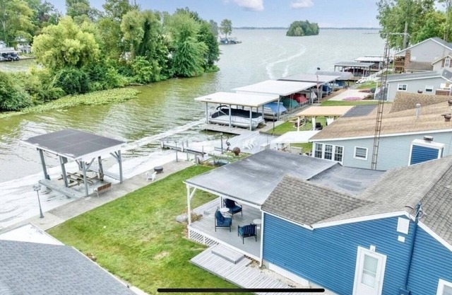 Waterfront Retreat with King Bed and Boat Docks
