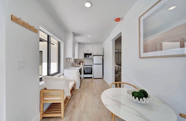Waterfront Unit #1 20 Min Walk to Beach, Shops and Restaurants