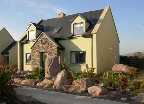 Waterville Holiday Homes No 10 by Trident Holiday Homes