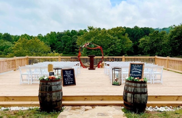 Wedding venue North Georgia!Blue Ridge Mountains! Daily rental only no overnight