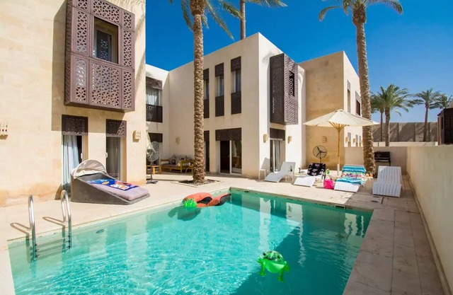 Welcome to Nayah Stays, Amazing villa with private pool & 5 master suites