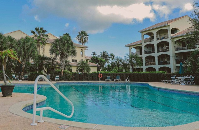 Welcome to Merry Mermaid! Steps from the Caribbean Sea! One level, 2-bedroom, 2-bathroom