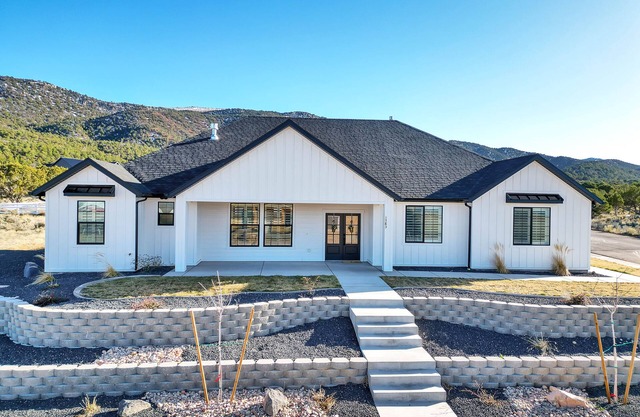 Welcome to your perfect getaway in Parowan, Utah! Nestled at the base of Brian H