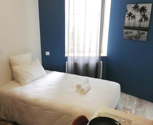 WelcomeAgen Electrik Lady appartement 4 Wifi Fibre 700m Gare