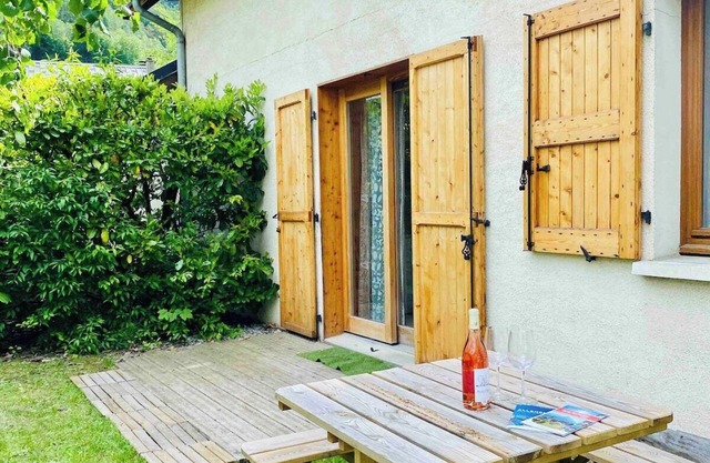 Well located Apartment, Garden, WIFI, Bike storage