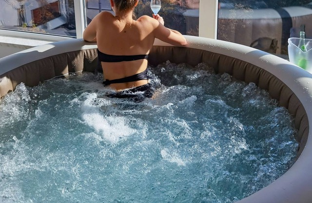 Wellness with amazing view, sauna & whirlpool