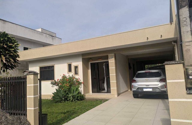 Weng Residence
