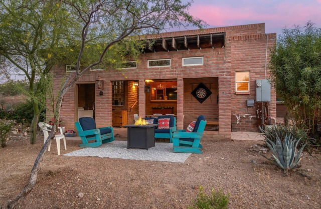 West Tucson Dream - Mins to downtown