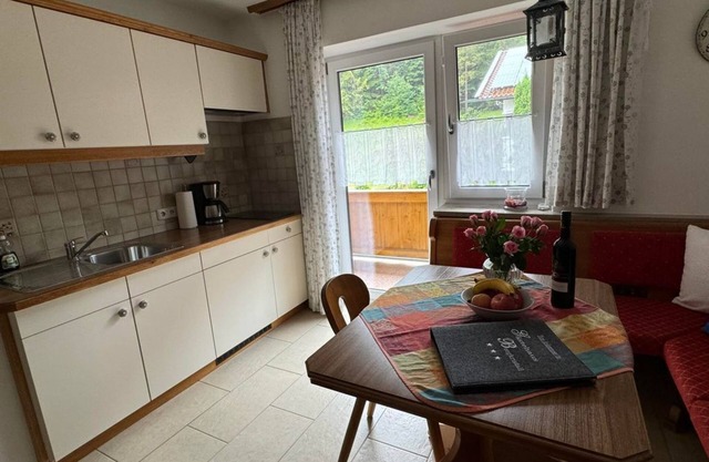 "Wetterstein" apartment/1 bedroom/shower, toilet - rock crystal, guest house