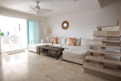 Whispering Palms Villa in Jolly Harbour