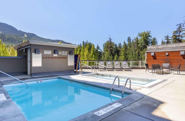 Whistler - Le Chamois - 1 Bedroom #202