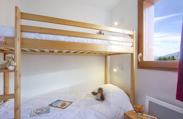 Wifi, fitness, swimming pool, terrace, balcony, tv, ski locker, 25-30m², Valmeinier