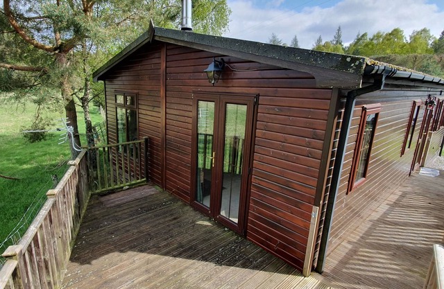 Wild Cat Lodge, a fantastic timber holiday lodge in an idyllic location .
