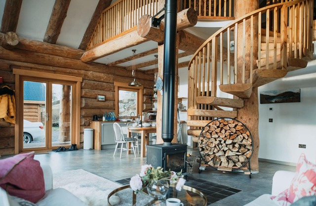 Wild Nurture Luxury Eco Log Cabin