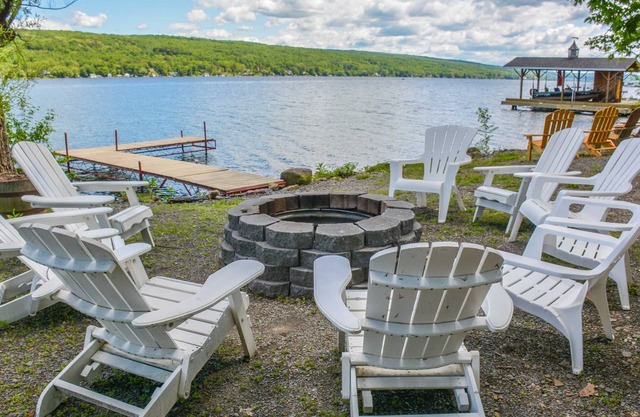 Willow Landing - Enjoy Breathtaking Sunrises on Keuka Lake!