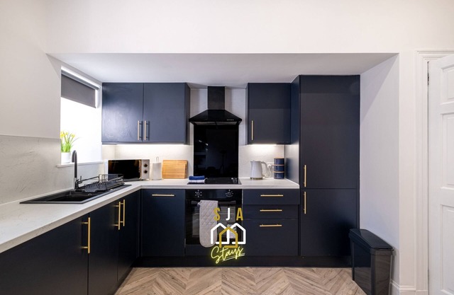 Willowstay - SJA Stays - Modern 2 Bed Apartment