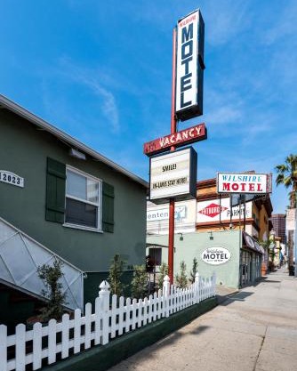 Wilshire Motel