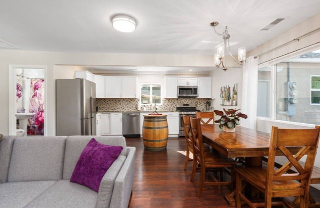 Wine Barrel (4/7 Hideaway Units)