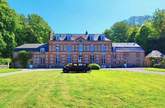 Wing of Château de Briquedalles