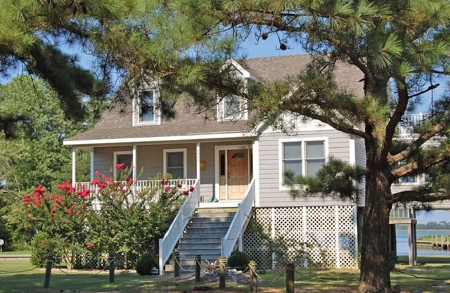 Wishful Thinking- Beautiful Home, Quiet Community, Canal Front w/Boat Dock