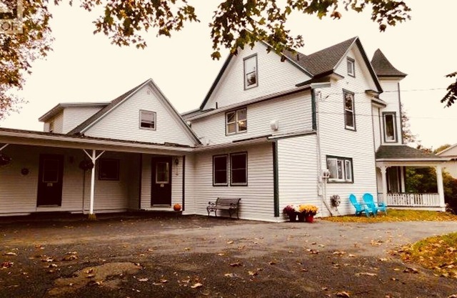 Wolfville Estate