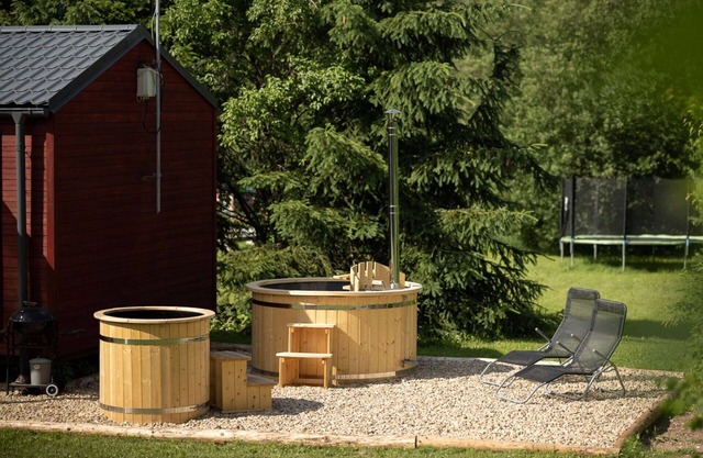 Wonderful private villa for 4 people with hot tub, WIFI, TV, terrace, pets allowed and parking